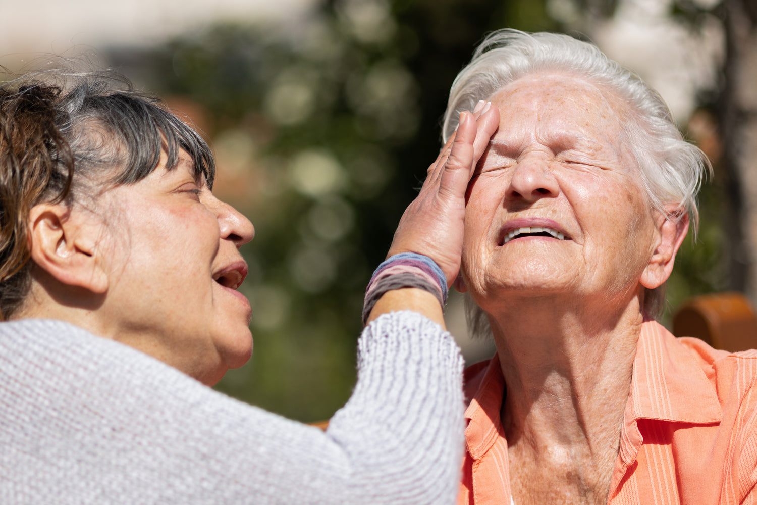 5 Hot Weather Tips for People with Dementia