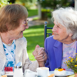 How to Encourage Positive Communication between People with Dementia
