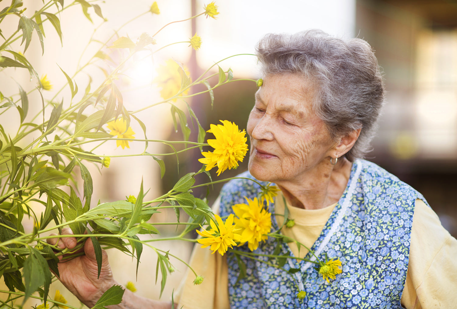 Get Outside: How The Great Outdoors Benefits Those Living With Dementia