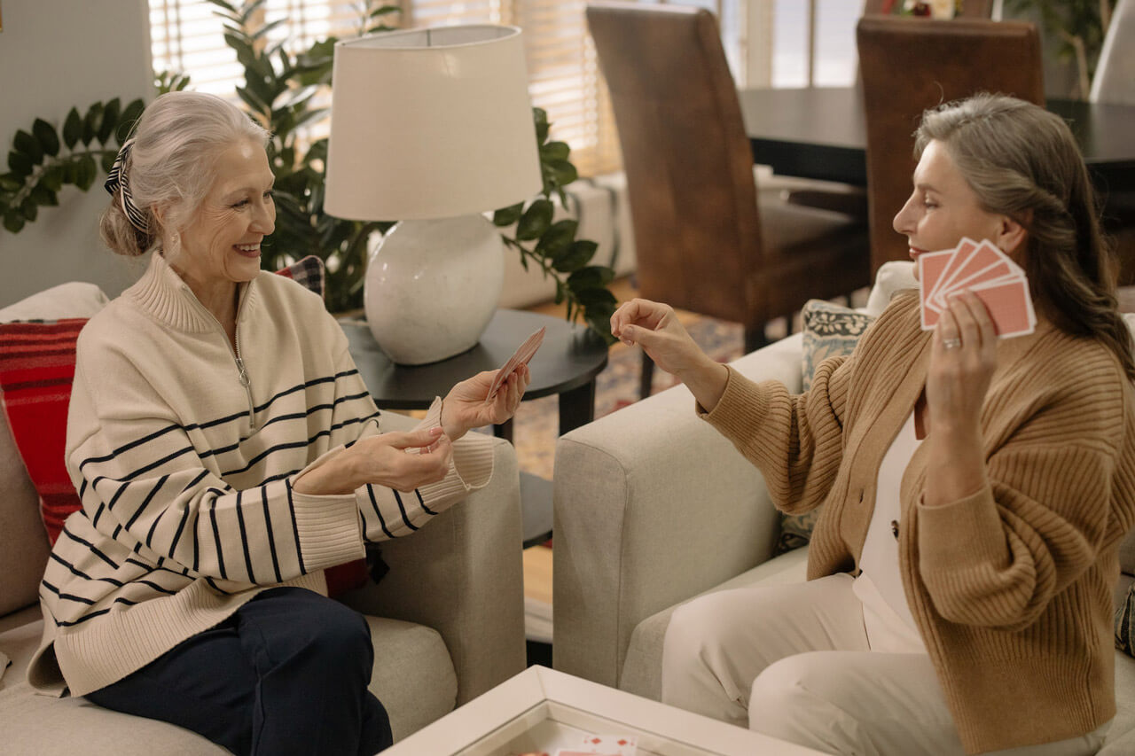 Actividades amigables para personas con demencia: Una guía práctica para cuidadores y seres queridos