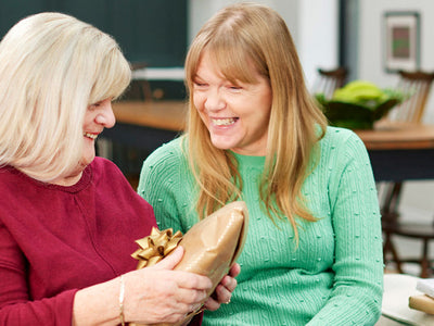 19 Gift Ideas for Someone with Dementia: A Guide by Stage