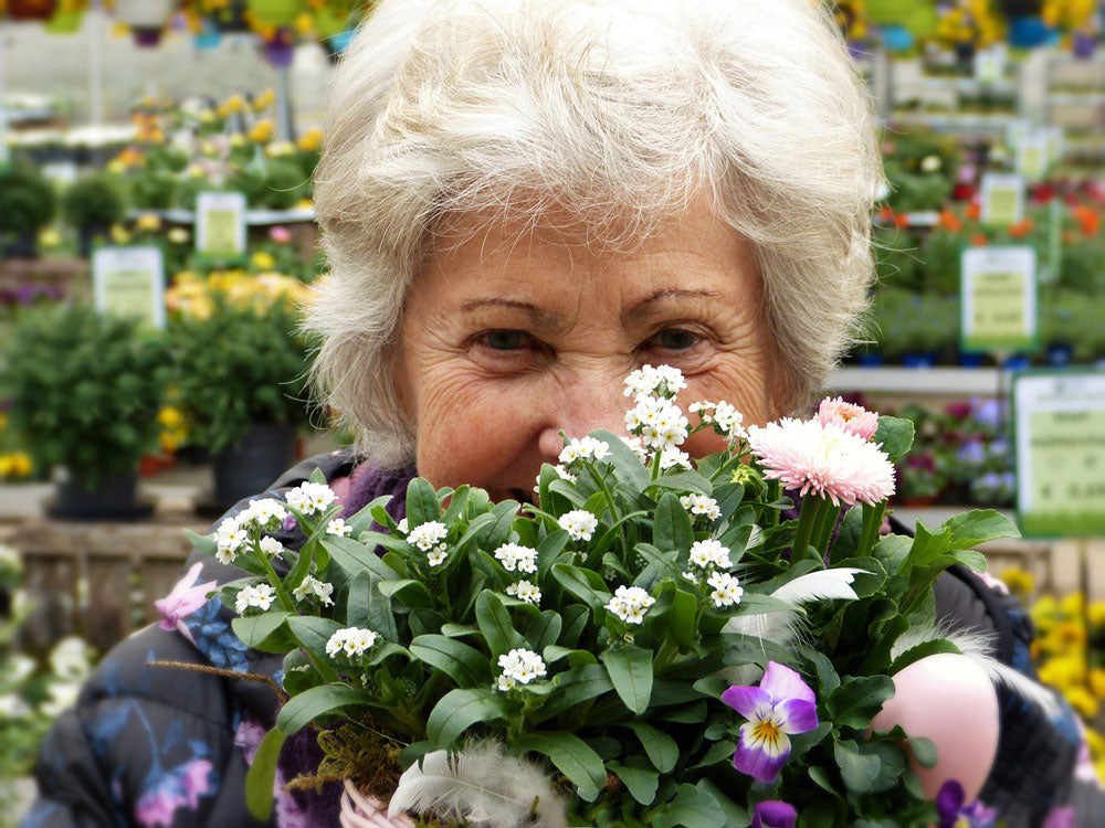Flower Arranging on Mother’s Day